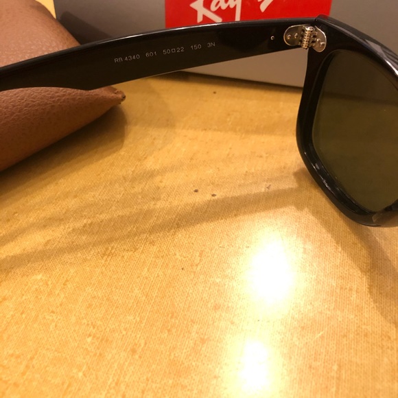 Rayban wayfarer original polarized sunglasses new - Picture 2 of 7